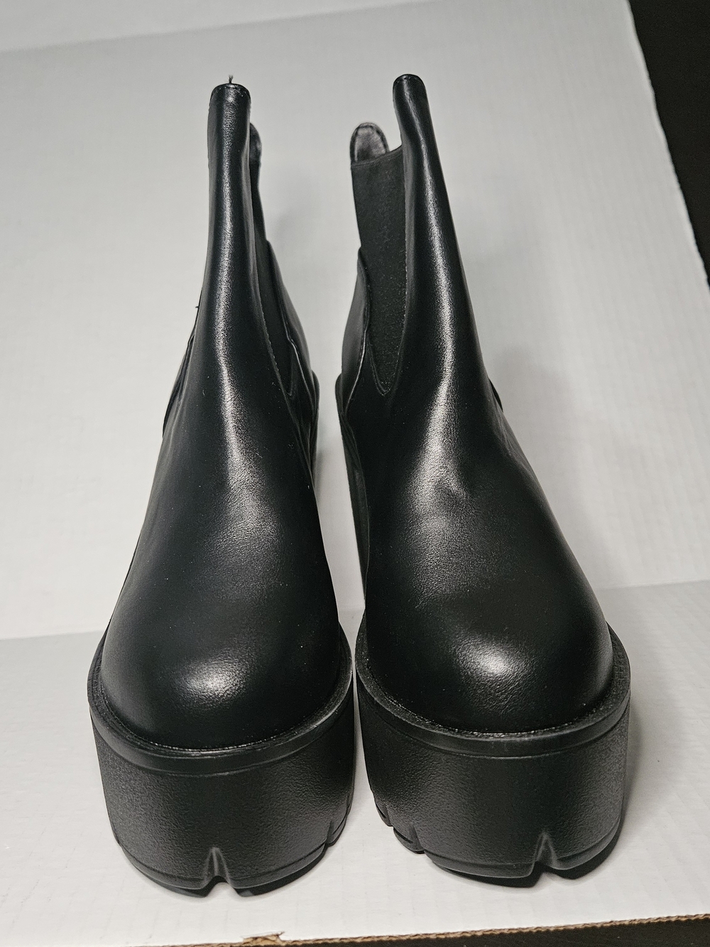 Women's Black Platform Chelsea Ankle Boots - Picture 2 of 7